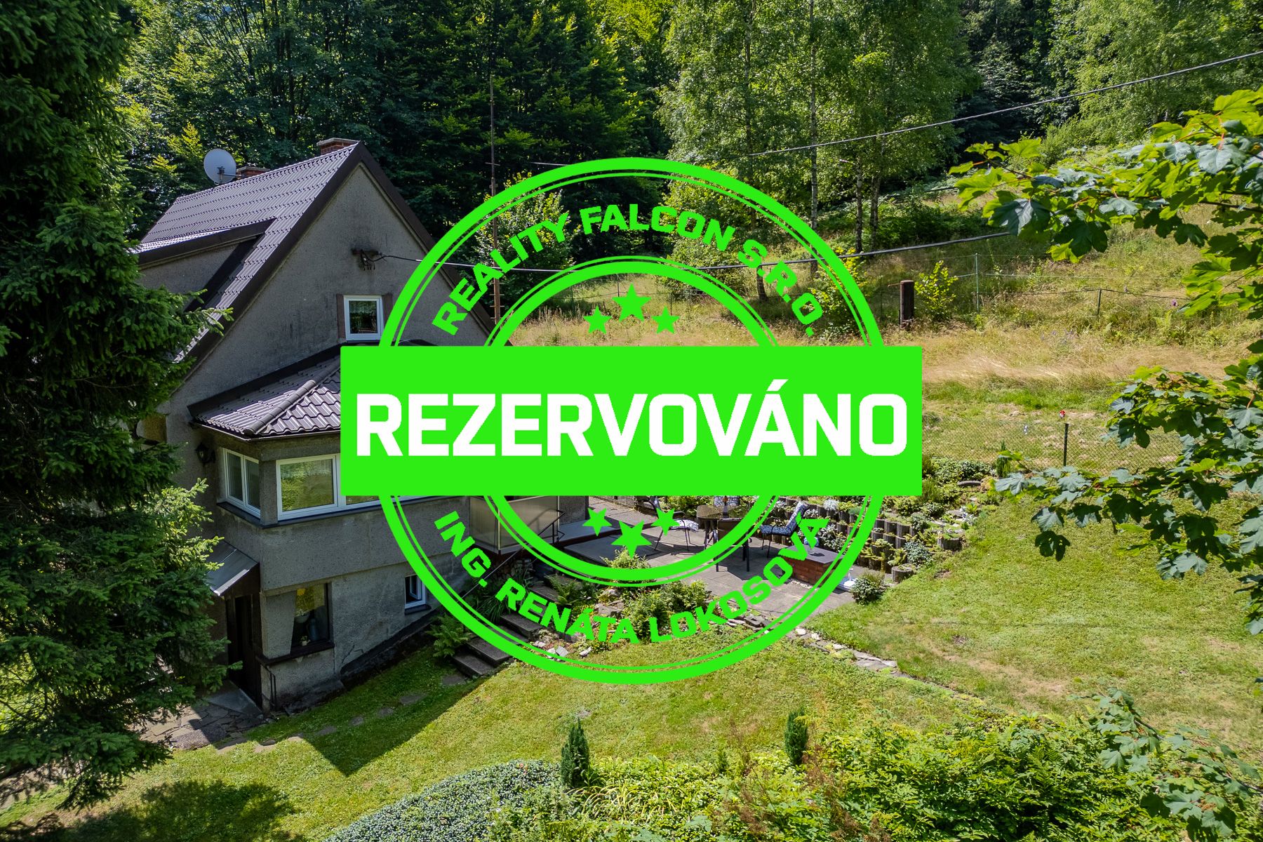 CHATA V KOMORNÍ LHOTCE